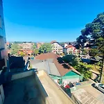 Jardim Europa - Ao Lado Da Famosa Rua Torta De Gramado - 06 Pessoas